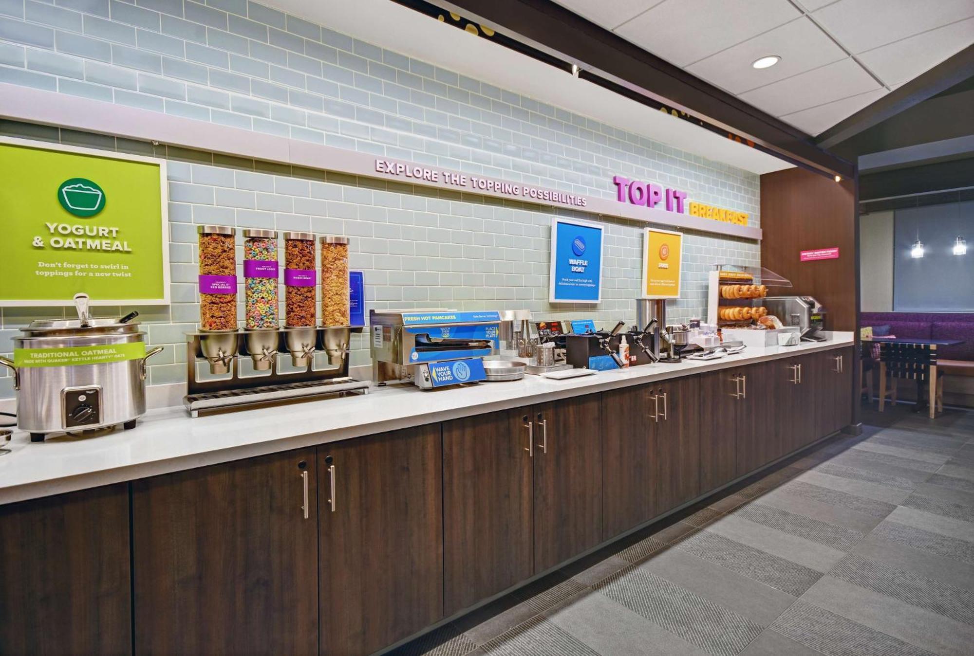 ホテル Tru By Hilton Gaylord, Mi エクステリア 写真